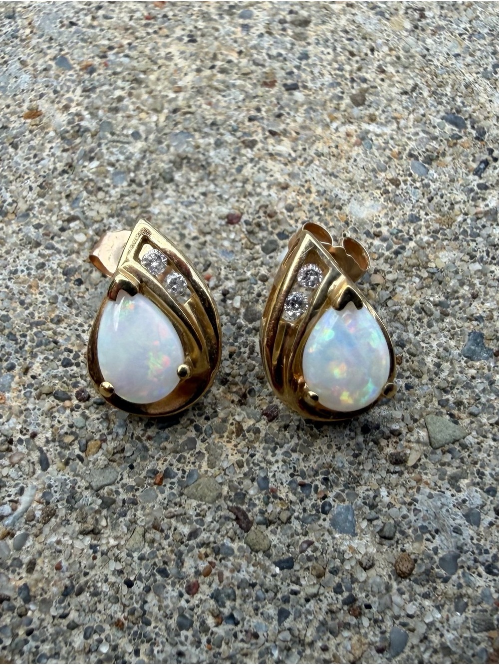 10K Yellow Gold Opal & Diamond Stud Earrings